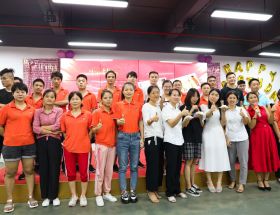 明旺生日會(huì ) | 有愛(ài)才有家，暖心靠大家！